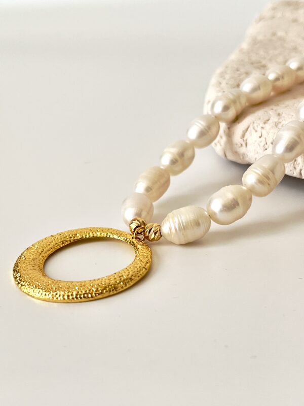 14K Altın Kaplama Halka Detaylı Dorikalı Tasarım İnci Kolye