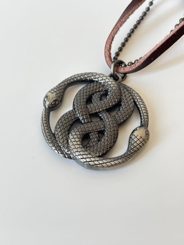 Yılan Motifli Erkek Kolye