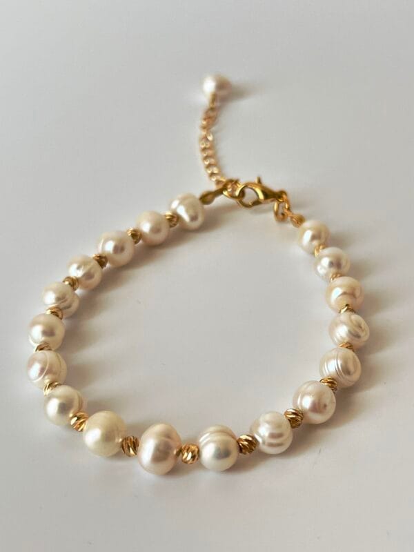 Dorika Detaylı Tasarım Gerçek İnci Bileklik