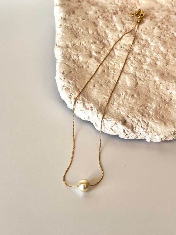 Tek Cam İncili Altın Kaplama Kolye