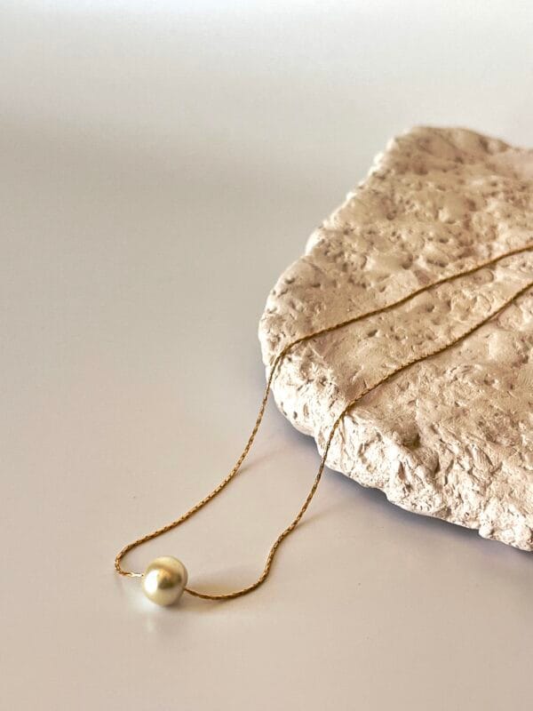 Tek Cam İncili Altın Kaplama Kolye