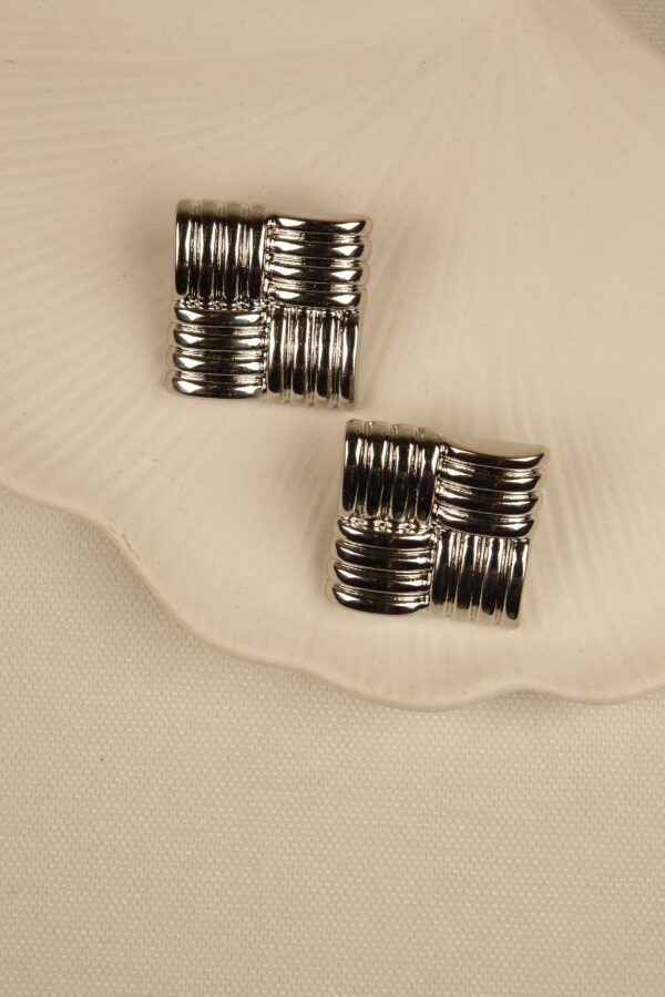 İşleme Detay Kare Model Vip Küpe