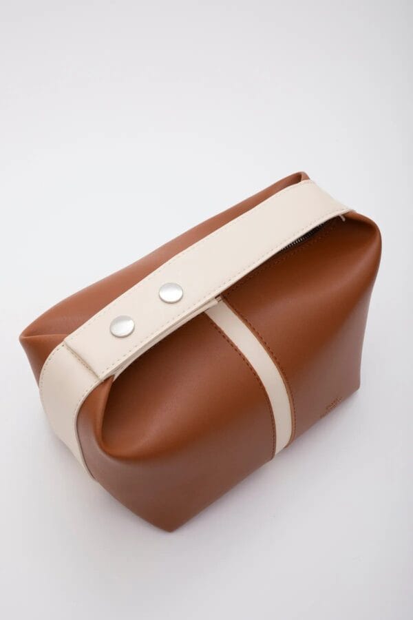 Fermuarlı Tek Bölmeli Çıtçıt Askılı Günlük El Ve Kol Çantası