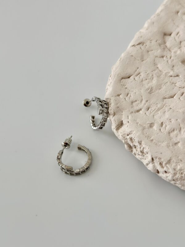 Yılan Model Çelik Küpe