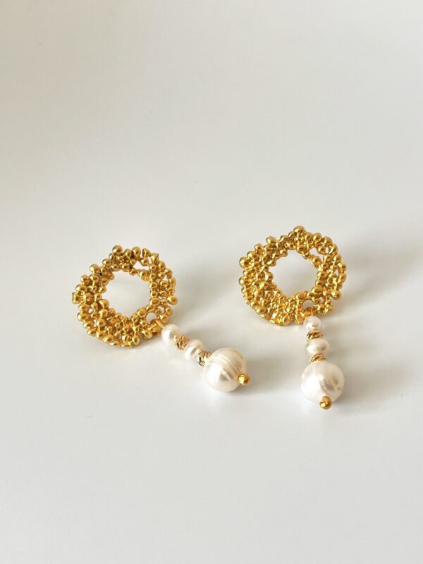 Pirinç Üzeri Mat Altın Kaplama İnci Küpe