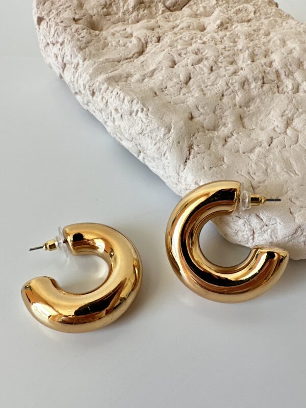 Gold Bombeli Kalın Halka Küpe