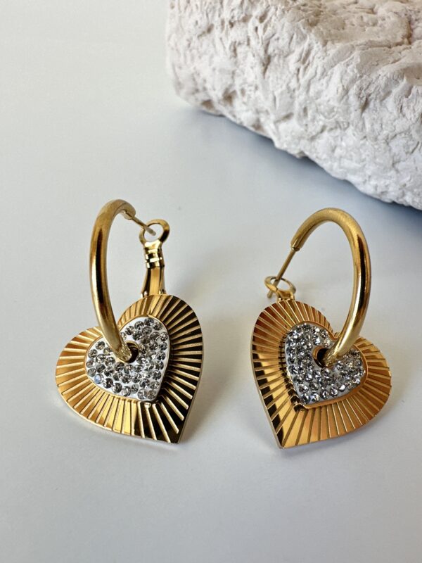 Zirkon Taş Detaylı Kalp Model Vip Küpe