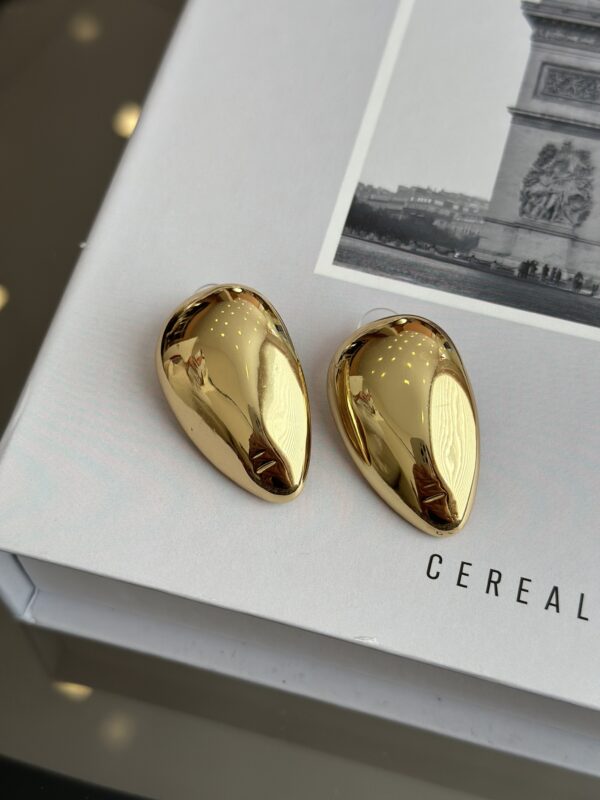 Badem Model Gold Vip Küpe