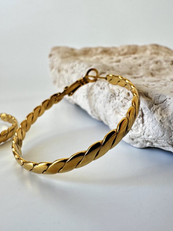 Burgulu Model Gold Çelik Halka Küpe