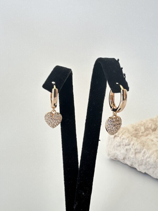 Vip Kalp Detaylı Küpe