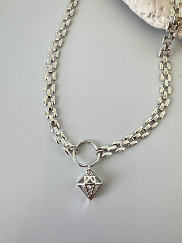 Vip Pırlanta Figürlü Kolye