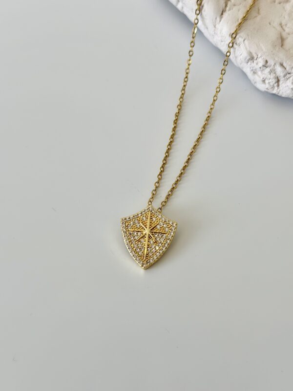 Çelik Sedef Yıldızı Kolye