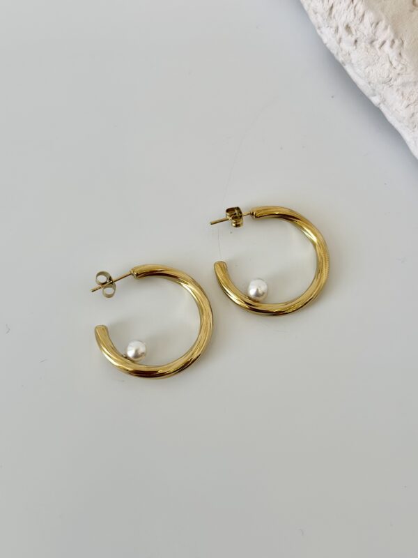 Çelik Geniş Halka İçi İncili Küpe