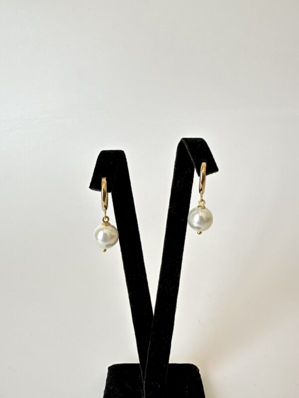 Mayorka İncili Minimal Tasarım Altın Kaplama Küpe