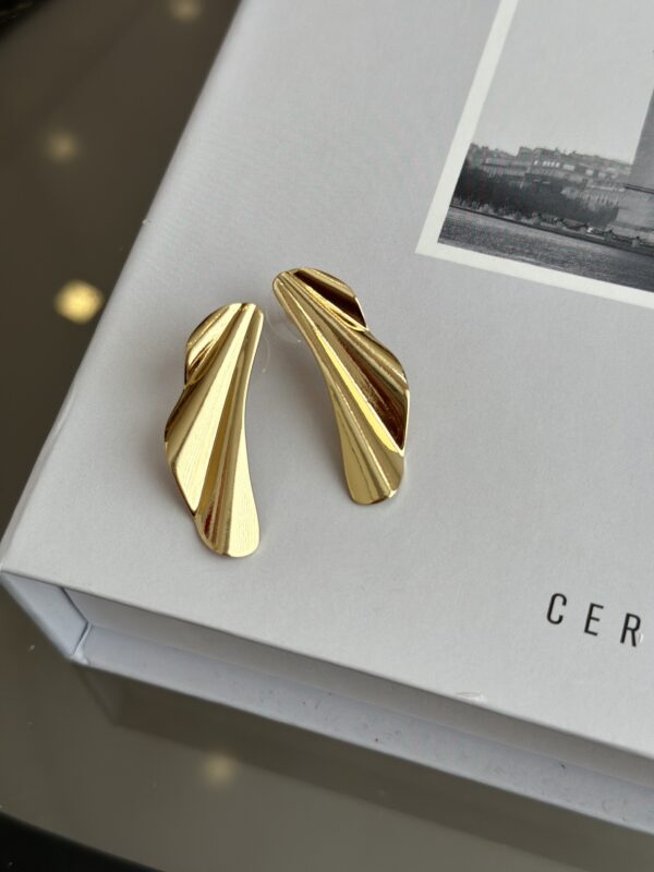 Gold Renk Kadın Vip Küpe