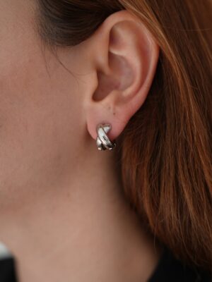 b827d1c48379e647ab9c73b1a0a9909f-1.jpg Halka Model Gümüş Renk Vip Küpe