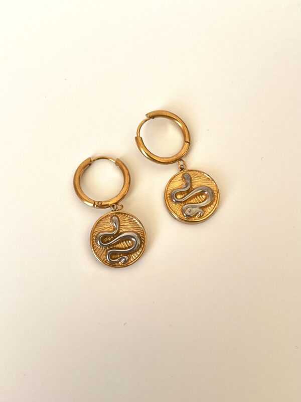 Yılan Motifli Çelik Küpe