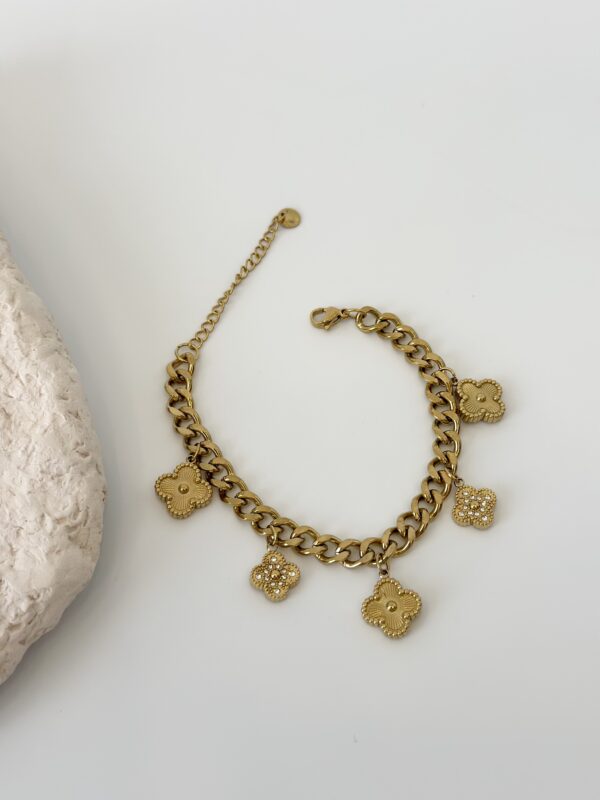 Çelik Gold Renk Zirkon Taşlı Yonca Model Bileklik