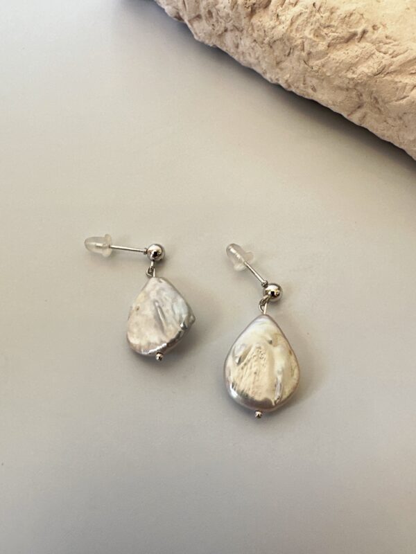 Minimal Tasarım Mayorka Barok İnci Küpe