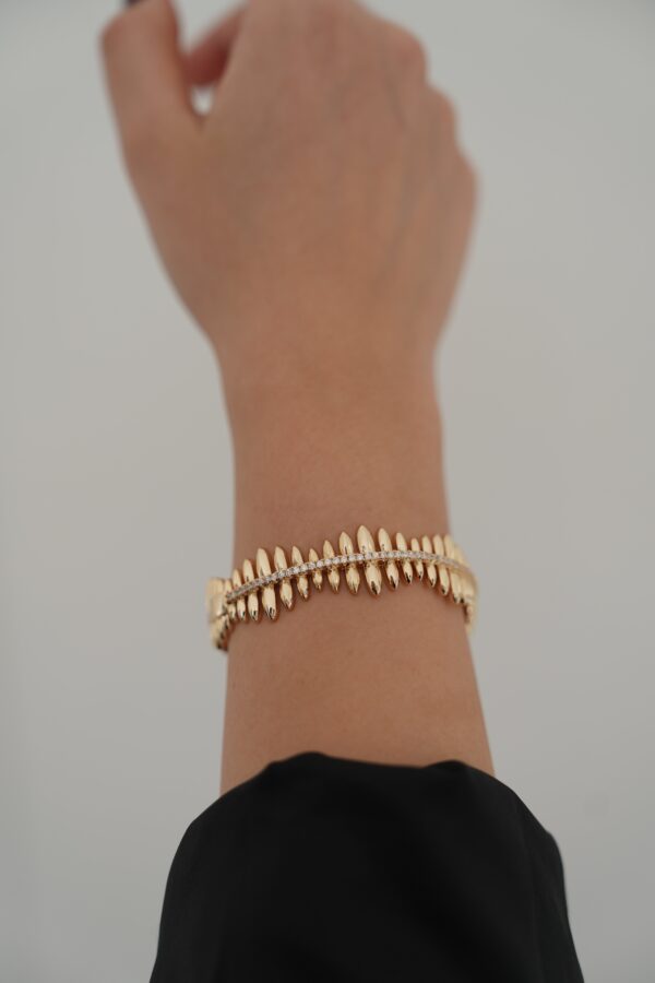 Zirkon Taş Detaylı Gold Bileklik