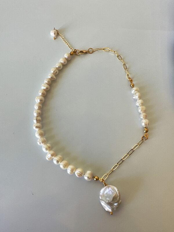 Barok İnci Detaylı 24K Altın Kaplama Zincir Detaylı İnci Kolye