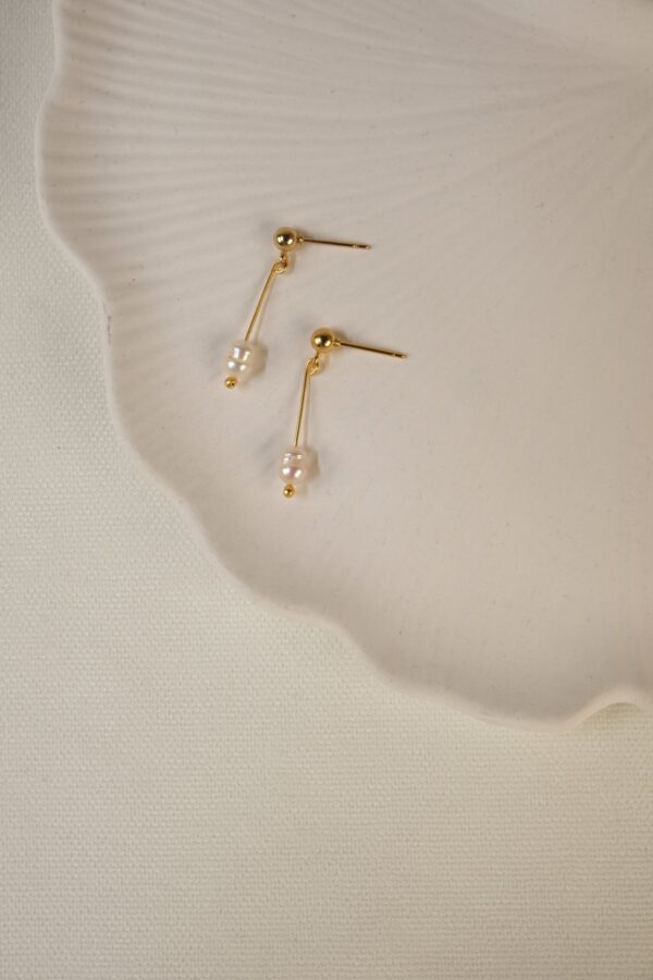 14K Altın Kaplama Gerçek İnci Küpe (Tasarım)