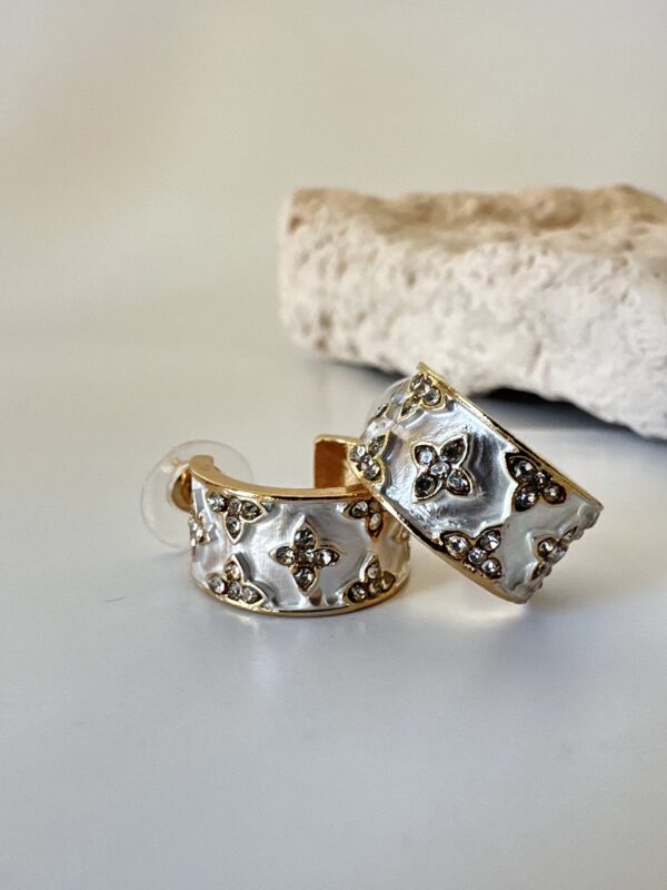 Sedefli Tasarım Küpe