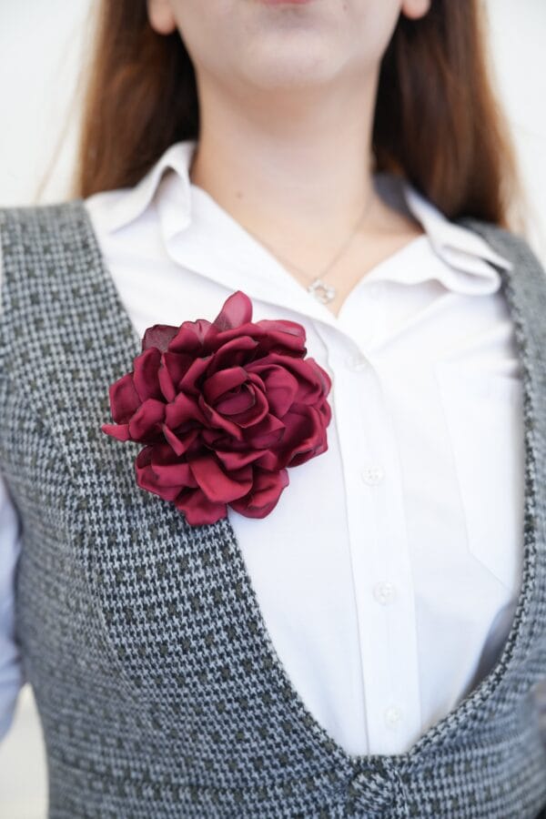 Kırmızı Gül Model İğneli Broş