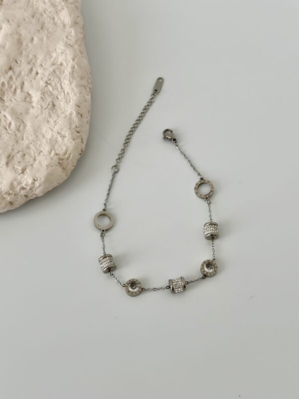 Zirkontaş Detaylı Gümüş Renk Vip Bileklik