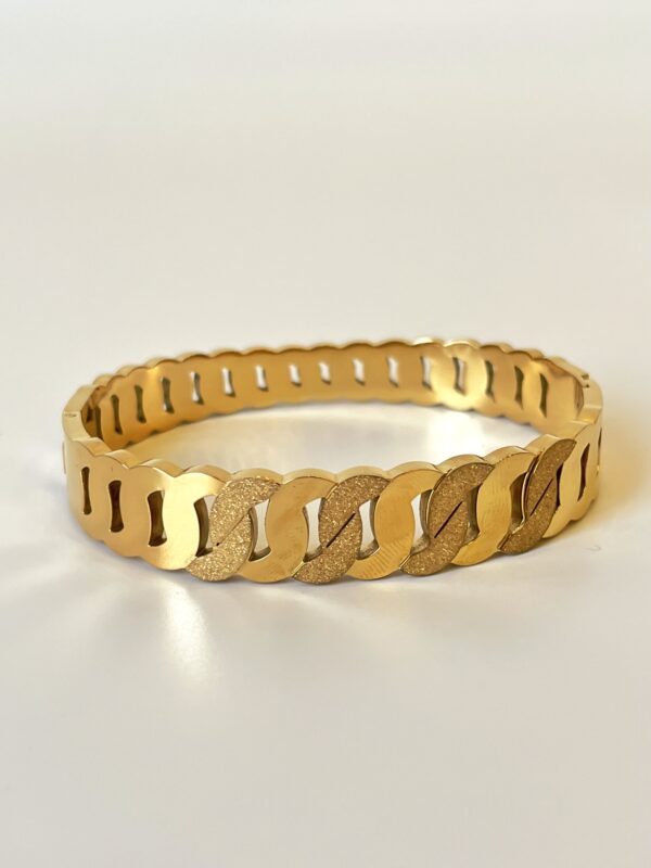 Burgu Görünümlü Çelik Kelepçe