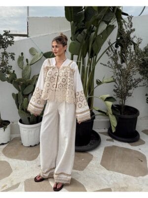 c98ba1202ba49a65c380cca93b372568.jpg Bohem Dantel Detaylı Krem İkili Takım