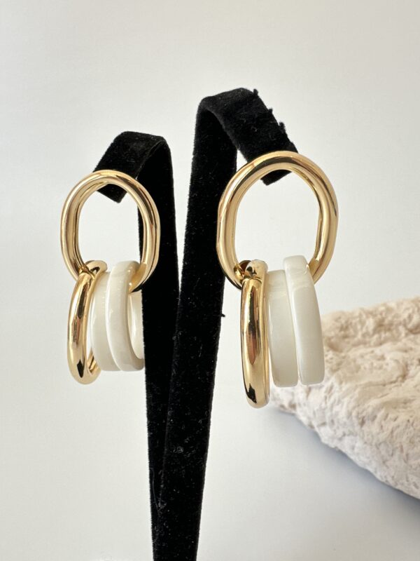 Sallantılı Tasarım Küpe