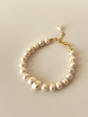 Gümüş Üzeri Altın Kaplama Materyal İle Tasarlanmış Gerçek İnci Bileklik