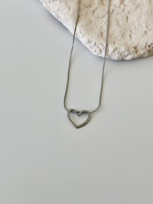 Çelik İçten Geçme Kalp Kolye