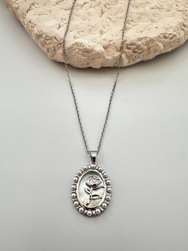 Vintage Vip Gümüş Renkli Kolye