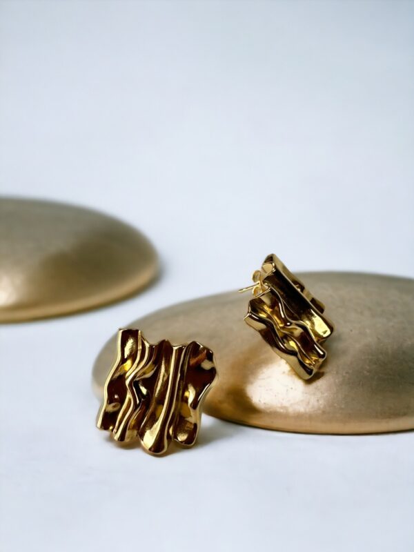 Elizabeth Çelik Küpe