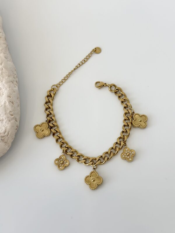 Çelik Gold Renk Zirkon Taşlı Yonca Model Bileklik