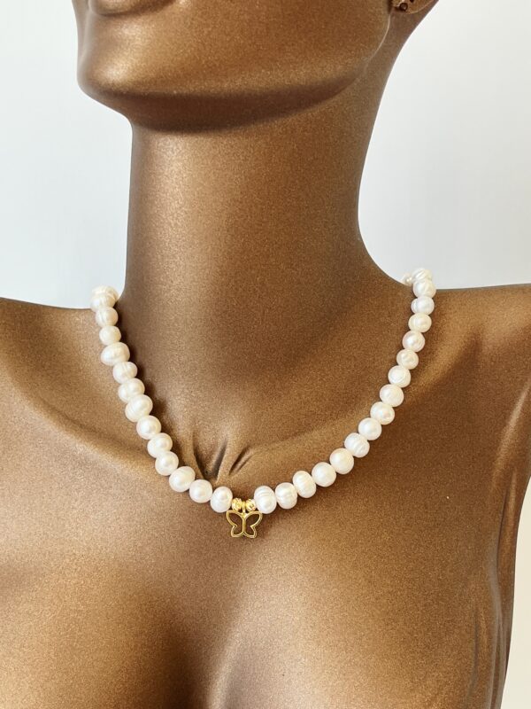 Pirinç Üzeri Altın Kaplama Kelebek Detaylı Gerçek İnci Kolye