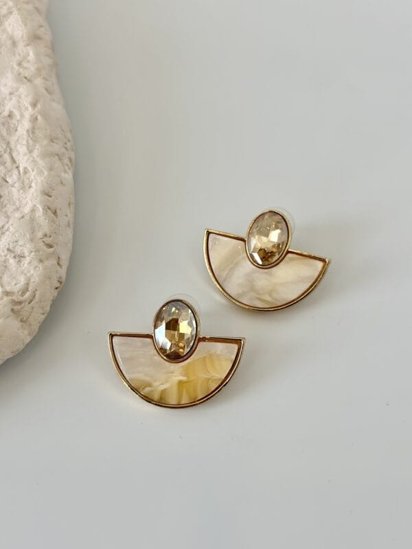 Zirkon Taş Detaylı Vip Küpe