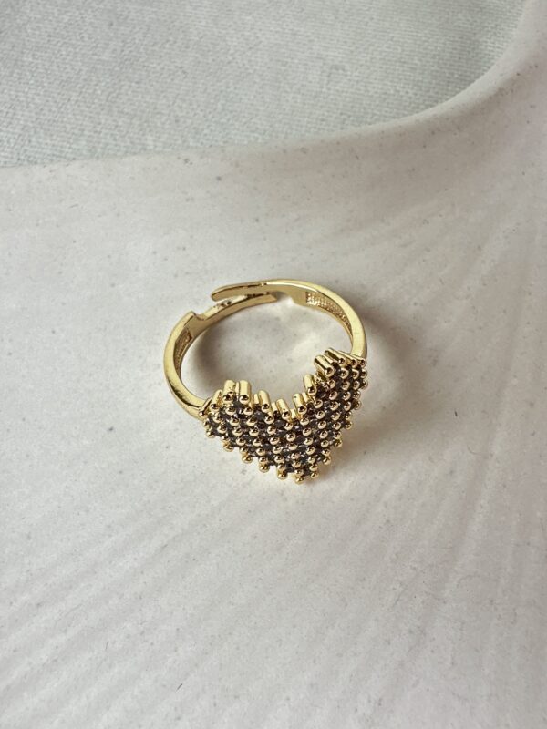 Zirkon Taş Motifli Kalp Desen Çelik Yüzük