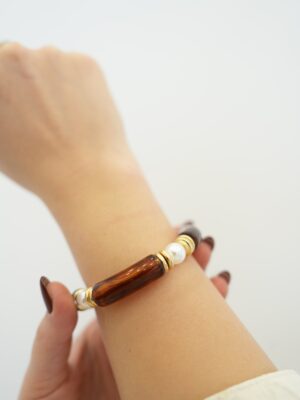 ecc68fd2a403ac8a046cb861ee8aabb5-1.jpg İnci Detaylı Kahverengi Esnek Bileklik