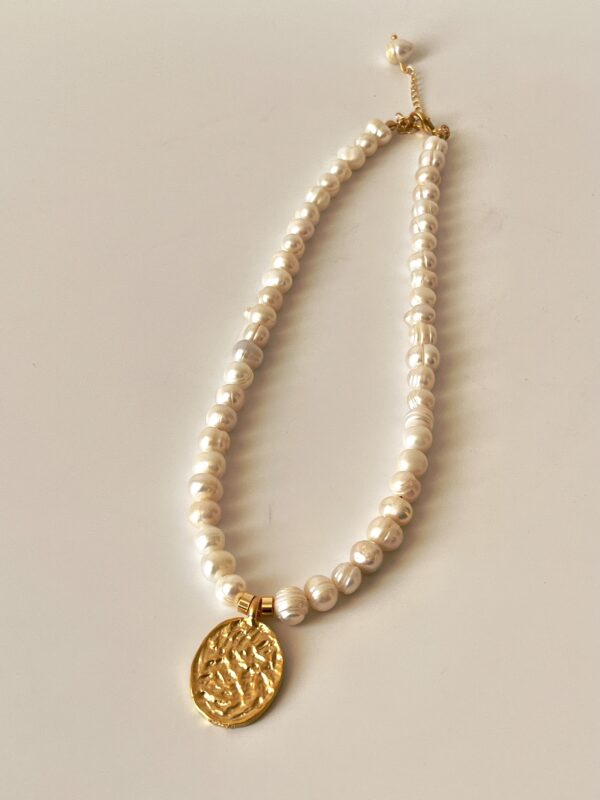 Madalyon Model Tasarım Altın Kaplama Gerçek İnci Kolye