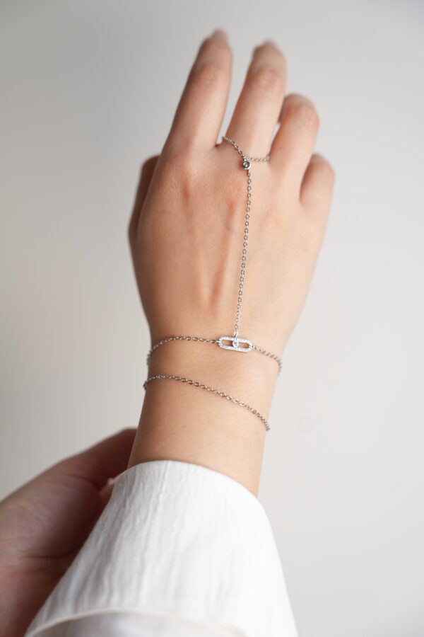 Pirinç Gümüş Renk Zirkon Taşlı Model Kadın Şahmeran