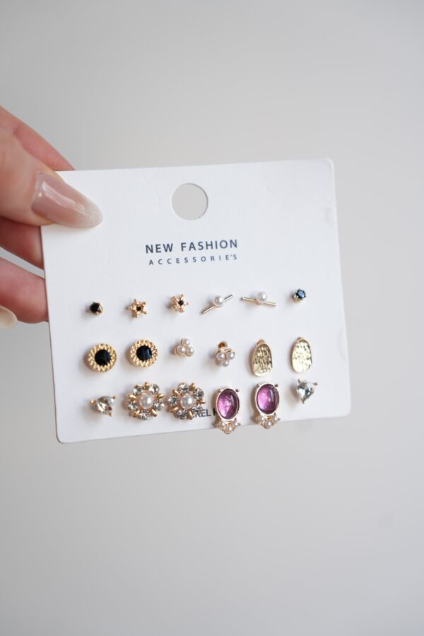 Pirinç Gold Renk Zirkon Taşlı İncili Çiçek Figür 9 Çift Kadın Küpe Seti