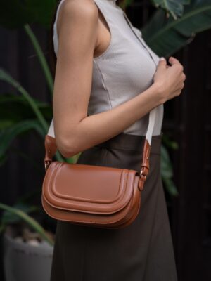 Kanvas Askılı Çapraz Çanta - Taba