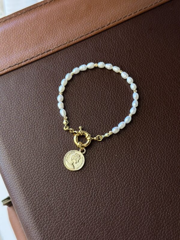 Arpa İnci ve Dorika Detaylı Şık Bileklik