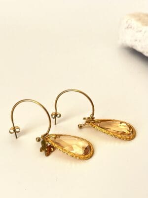 Kelebek Detaylı Zirkon Taşlı Çelik Küpe