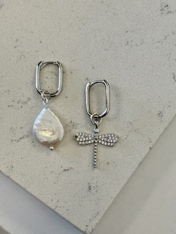 Yusufçuk Zarafeti Asimetrik İnci Küpe