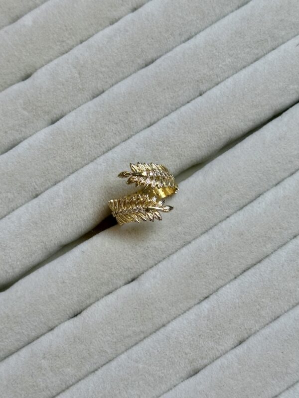 Yaprak Model Ayarlanabilir Gold Kadın Yüzük