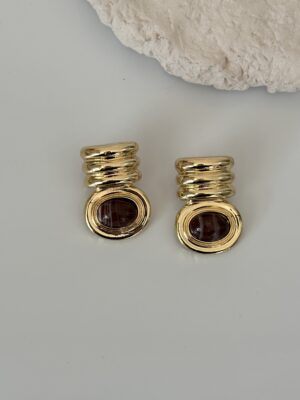 Vintage Stil Gold Küpe – Kahverengi Taş Detaylı Minimal Şık Model
